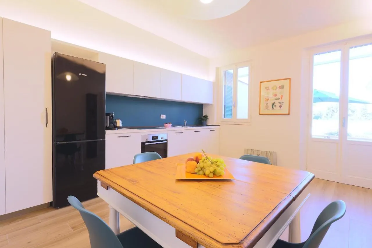 Torregalli- Terrace Apartment 피렌체 0*,  이탈리아